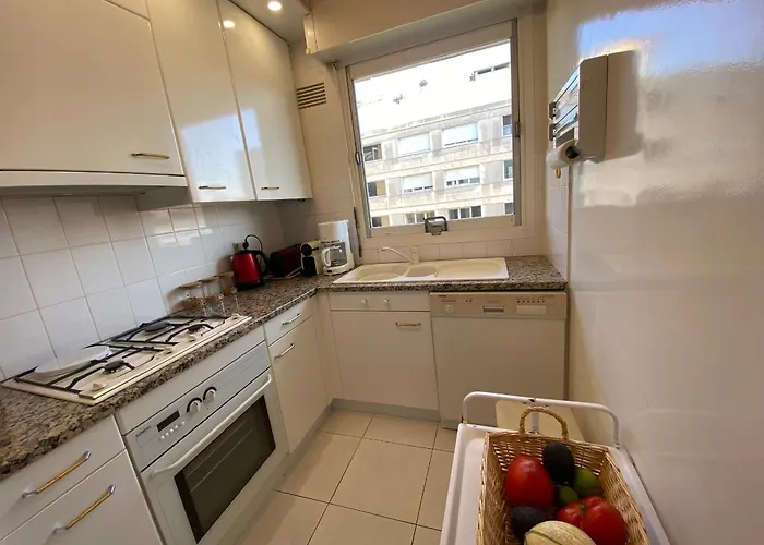 Apartamento T3 à - Vue - Parking - Fr-1-374-242 *