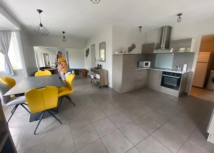 Apartamento T3 à - Vue - Parking - Fr-1-374-242 *